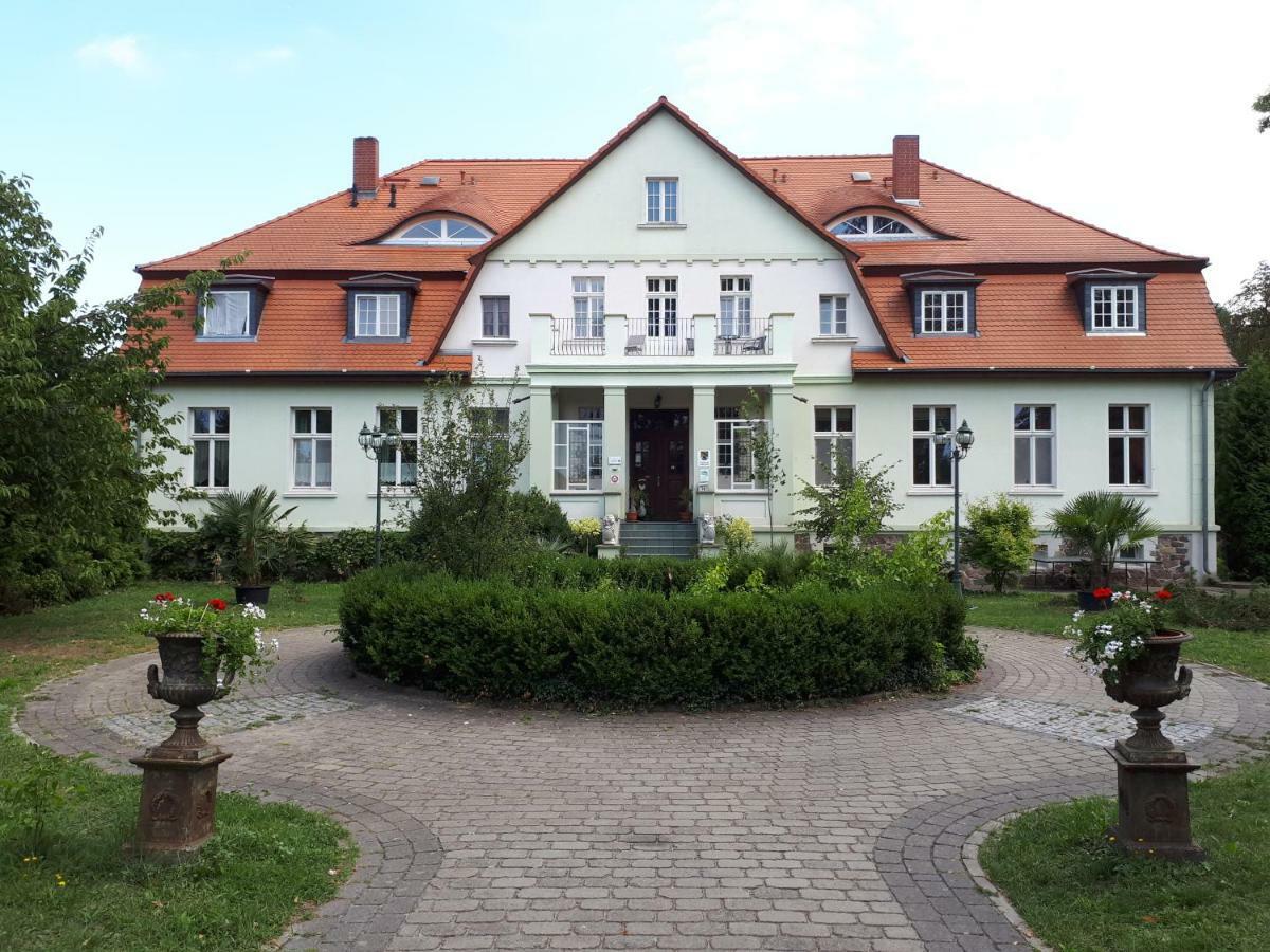 Pension Gutshaus Krusemark Hohenberg-Krusemark Εξωτερικό φωτογραφία